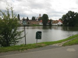 Mratínský potok 1-nádrž v Hovorčovicích-13.5.12.JPG